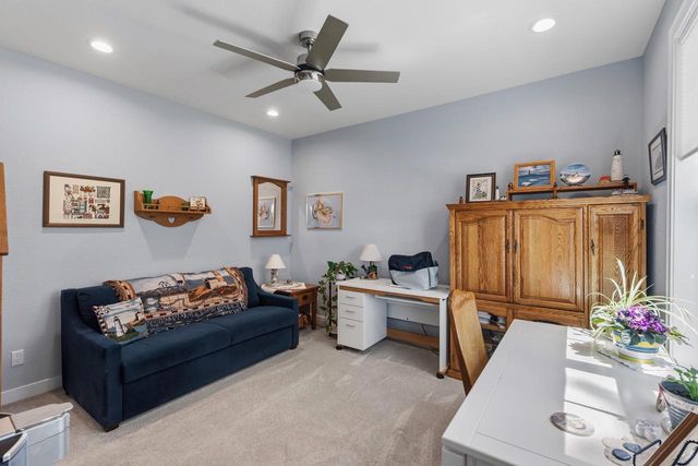 2050 Paradise Hills COURT, West Bend, WI 53095