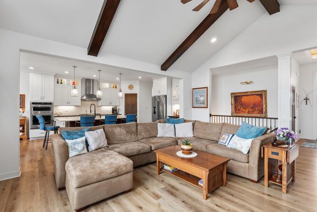 2050 Paradise Hills COURT, West Bend, WI 53095