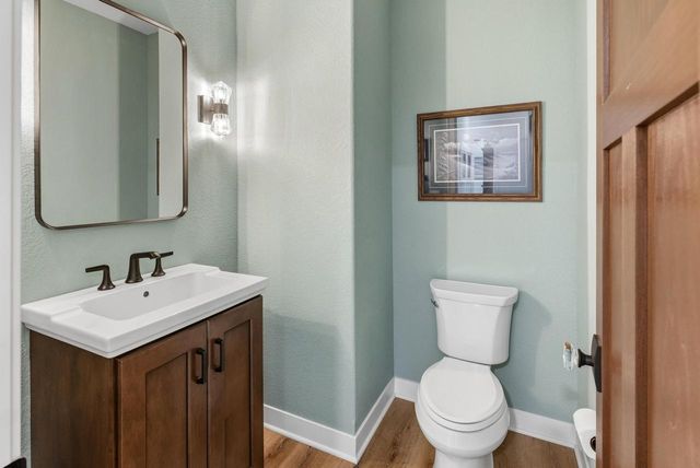 2050 Paradise Hills COURT, West Bend, WI 53095