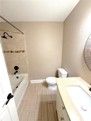 212 N 71st Street, Kansas City, KS 66111