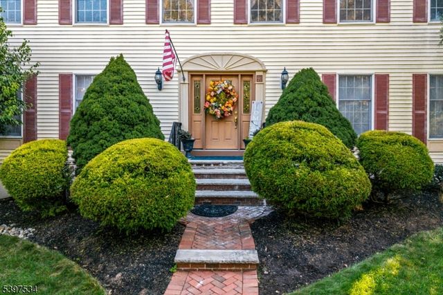 91 Briar Way, Branchburg Twp., NJ 08853