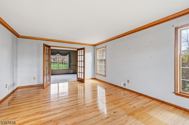 91 Briar Way, Branchburg Twp., NJ 08853