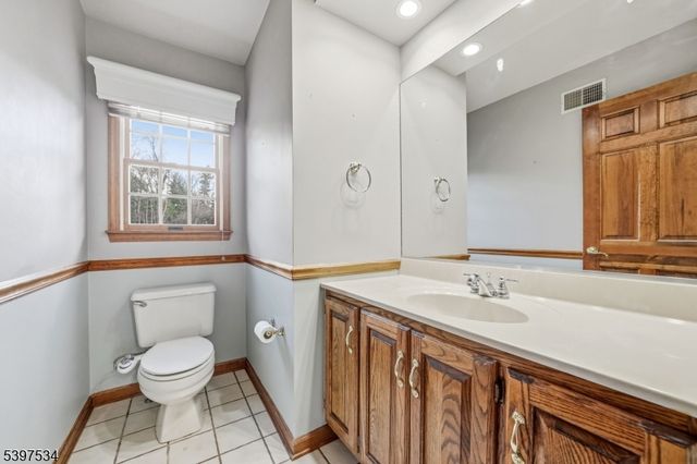 91 Briar Way, Branchburg Twp., NJ 08853