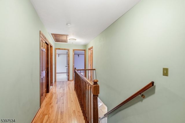 91 Briar Way, Branchburg Twp., NJ 08853