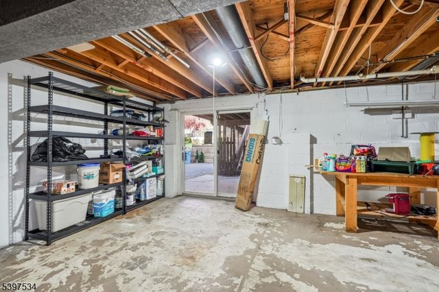 91 Briar Way, Branchburg Twp., NJ 08853