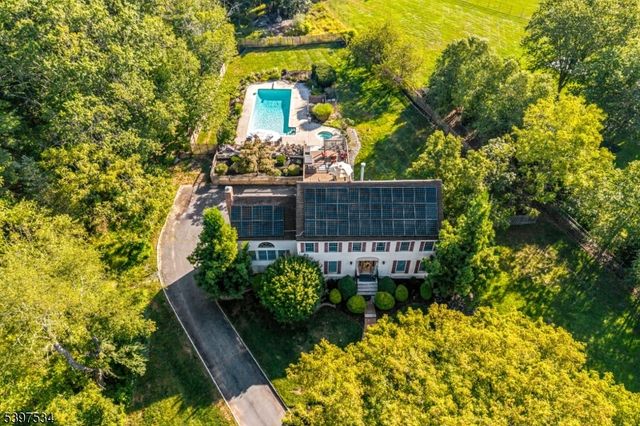 91 Briar Way, Branchburg Twp., NJ 08853