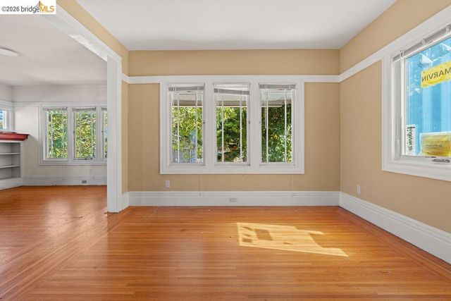 4607 Virginia, Oakland, CA 94619