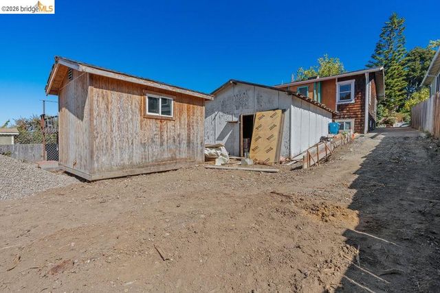 4607 Virginia, Oakland, CA 94619