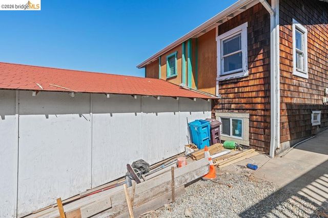 4607 Virginia, Oakland, CA 94619