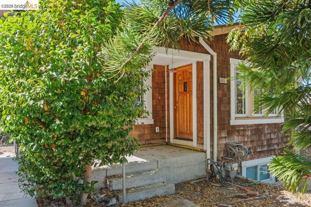 4607 Virginia, Oakland, CA 94619