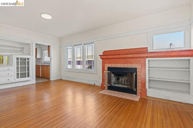 4607 Virginia, Oakland, CA 94619