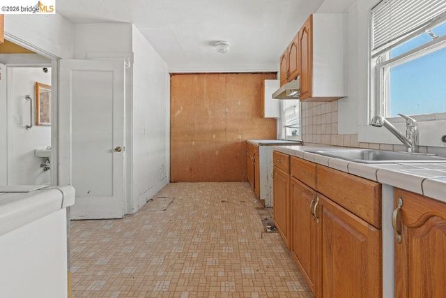 4607 Virginia, Oakland, CA 94619