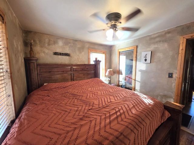 1003 W 4TH STREET, Mosinee, WI 54455