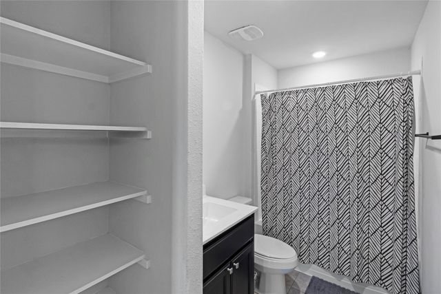 3800 Ridgeway Lane, Denton, TX 76226