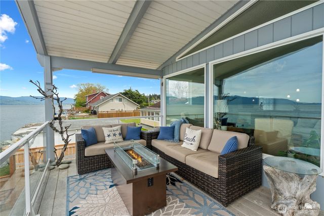 9609 Samish Island Road, Bow, WA 98232