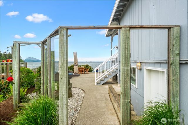 9609 Samish Island Road, Bow, WA 98232