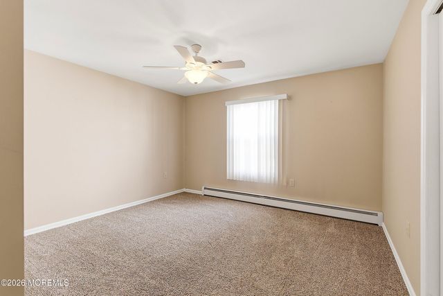 31 Portsmouth Drive, Toms River, NJ 08757
