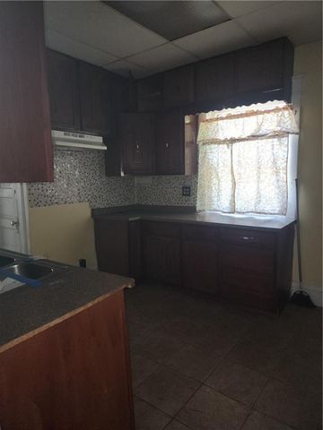 3345 Montgall Avenue, Kansas City, MO 64128