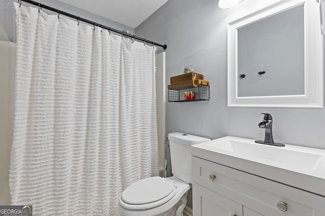 402 Eileen Circle, Canton, GA 30114