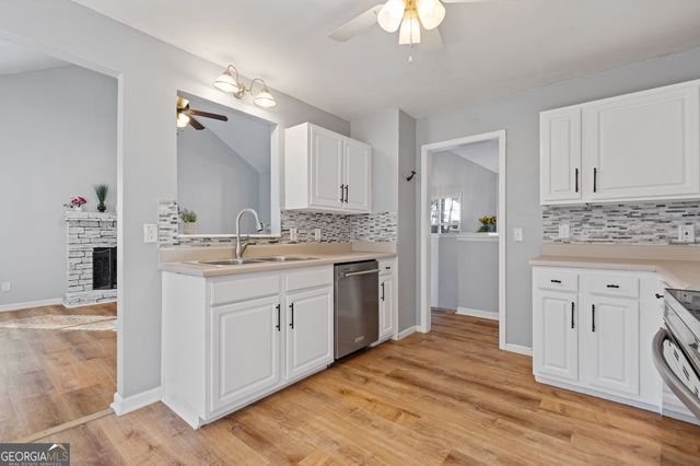 402 Eileen Circle, Canton, GA 30114