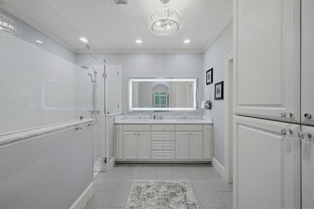 107 Iriquois Drive, Lake Kiowa, TX 76240