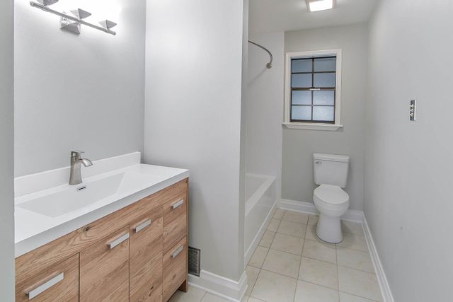 303 Hermitage Dr, Thibodaux, LA 70301