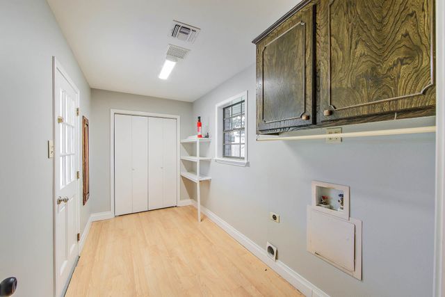 303 Hermitage Dr, Thibodaux, LA 70301