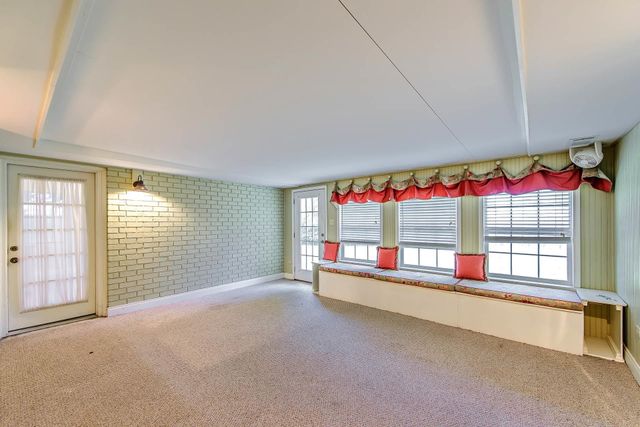 303 Hermitage Dr, Thibodaux, LA 70301