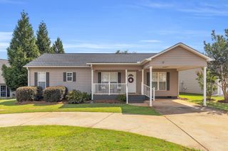 330 Split Oak Lane, Inman, SC 29349