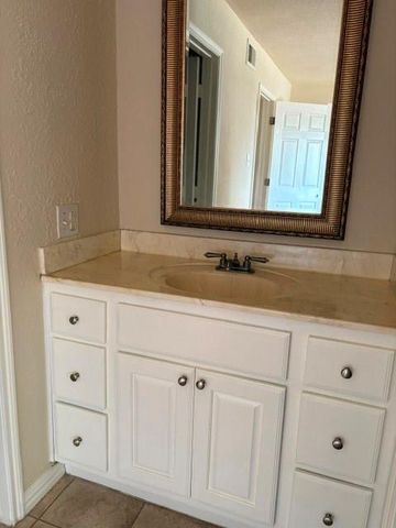 1500 Bay Area Boulevard 168, Houston, TX 77058