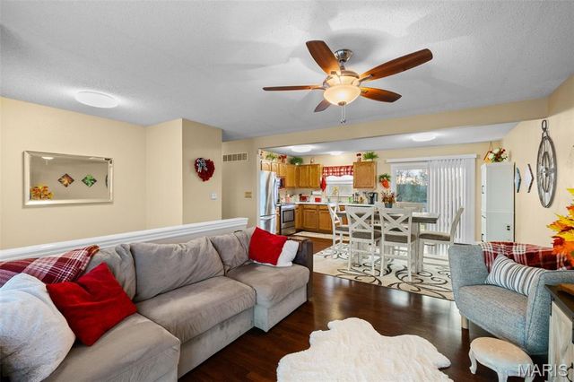 4121 Brook Ridge Drive, Arnold, MO 63010