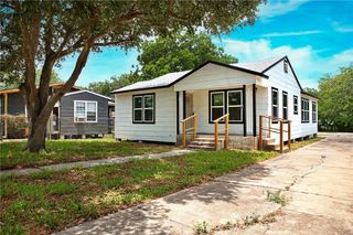 3740 Brooks Dr, Corpus Christi, TX 78408