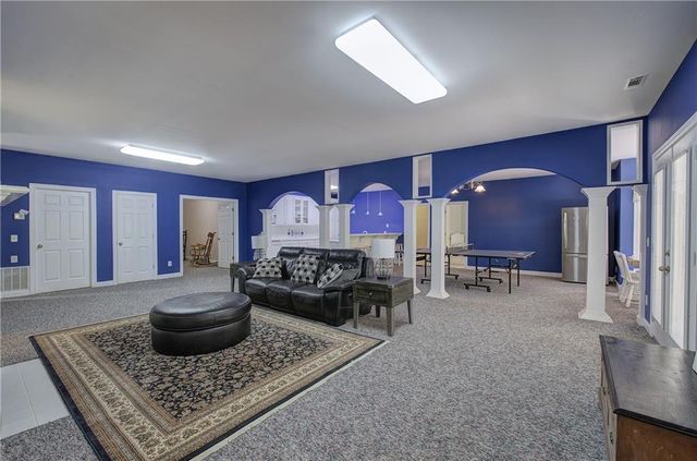 181 Fox Den Circle, Jasper, GA 30143