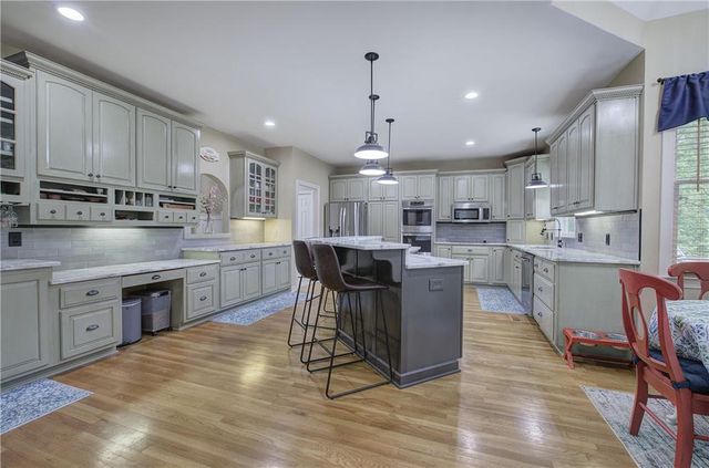 181 Fox Den Circle, Jasper, GA 30143