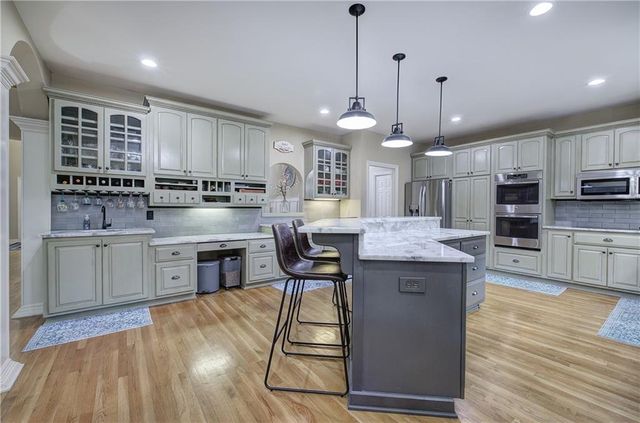 181 Fox Den Circle, Jasper, GA 30143