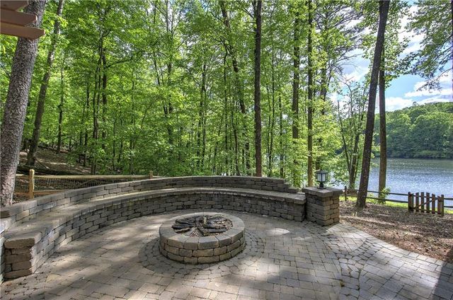 181 Fox Den Circle, Jasper, GA 30143