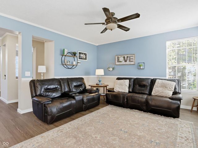 15 W Woodsage Court, Westfield, IN 46074