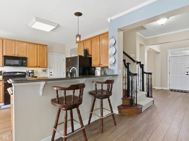 15 W Woodsage Court, Westfield, IN 46074