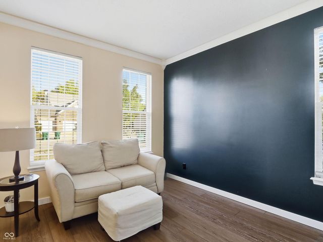 15 W Woodsage Court, Westfield, IN 46074