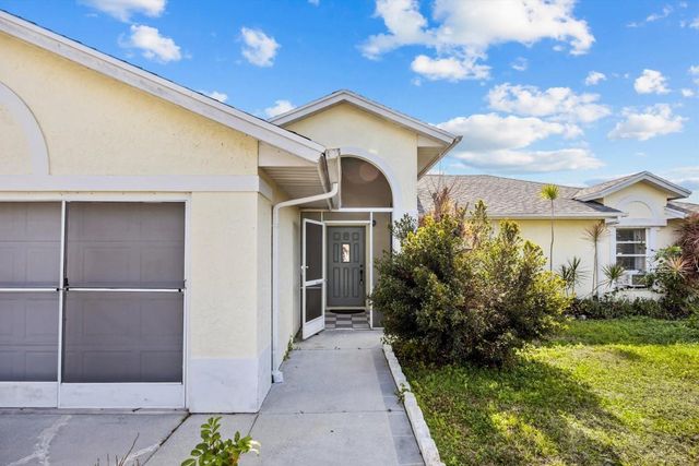 590 SW Lacroix Avenue, Port St. Lucie, Port St Lucie, FL 34953