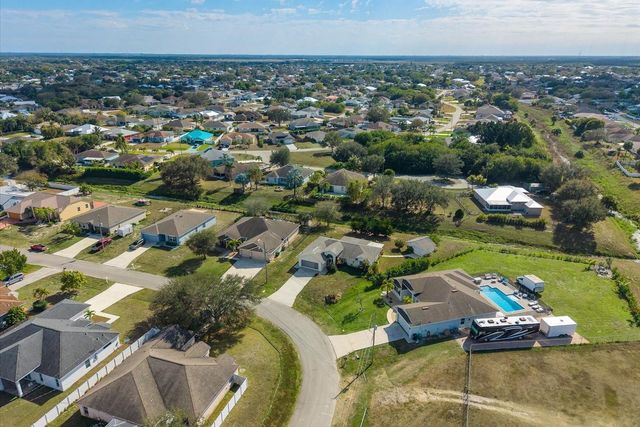 590 SW Lacroix Avenue, Port St. Lucie, Port St Lucie, FL 34953