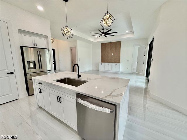 919 Hibiscus AVE, Lehigh Acres, FL 33972