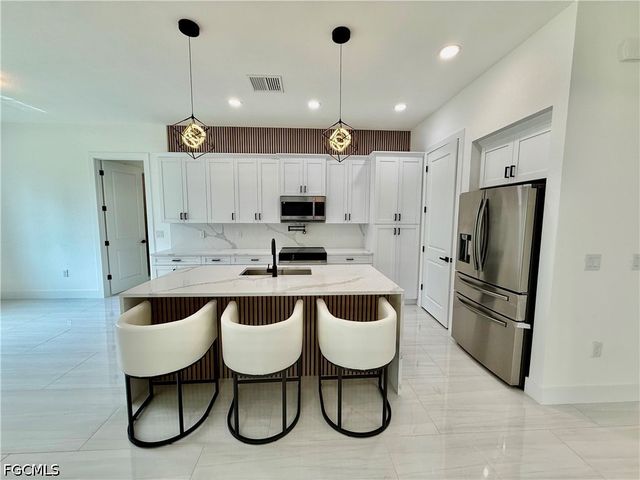 919 Hibiscus AVE, Lehigh Acres, FL 33972
