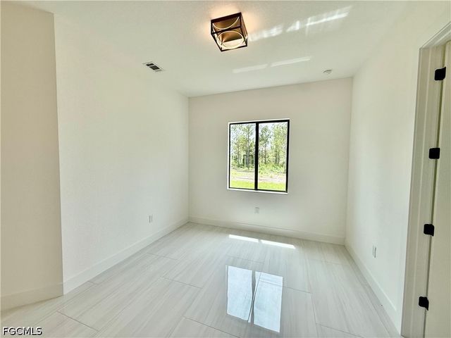 919 Hibiscus AVE, Lehigh Acres, FL 33972