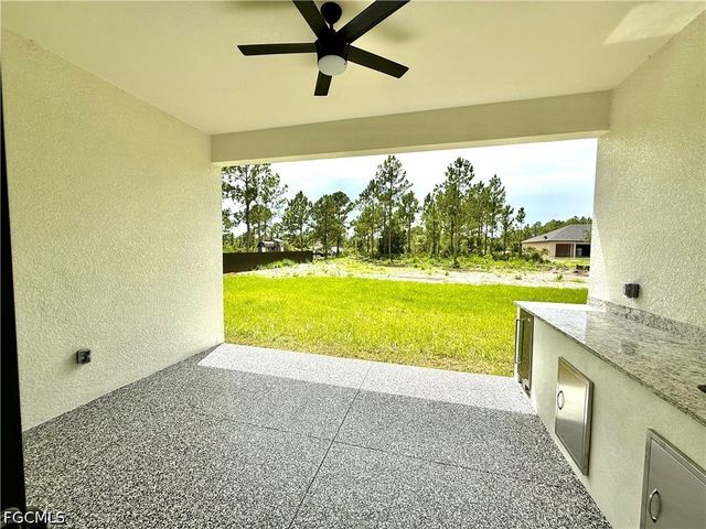 919 Hibiscus AVE, Lehigh Acres, FL 33972