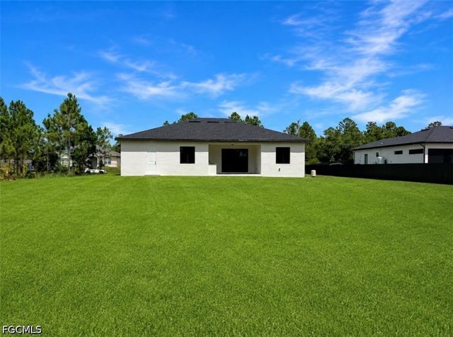 919 Hibiscus AVE, Lehigh Acres, FL 33972