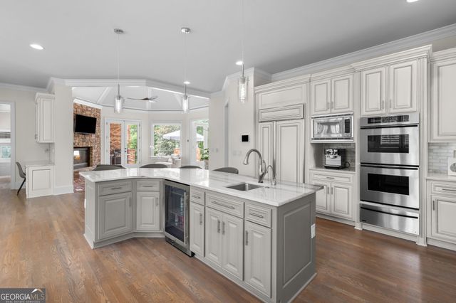 3621 Lake Ridge Court, Gainesville, GA 30506