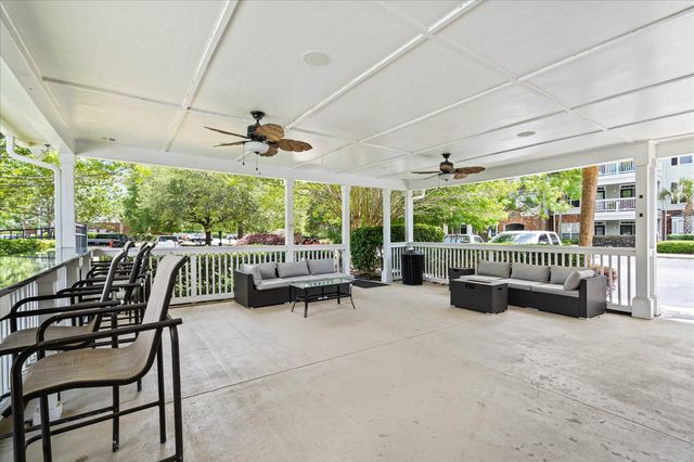 45 Sycamore Avenue 1811, Charleston, SC 29407