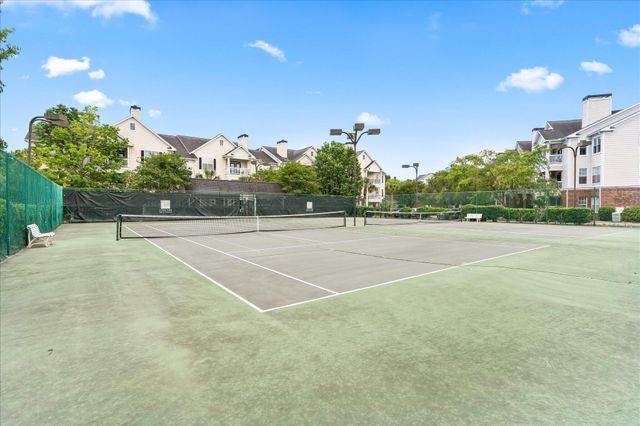 45 Sycamore Avenue 1811, Charleston, SC 29407