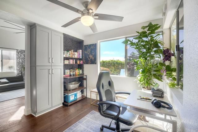 1477 Genoa Dr, Vista, CA 92081